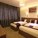 London Kings Hotel
